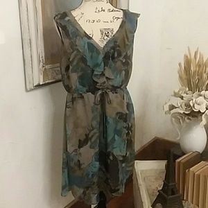 CLEAR OUT! Loft Cute Flowy Summer Dress, Size M